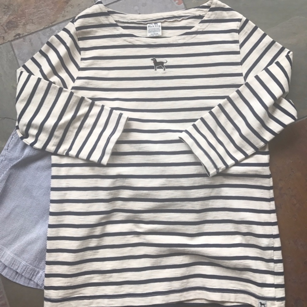 The Black Dog Top - So Cute!!